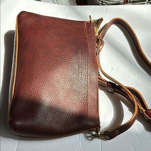 Cinnamon Bear Poppy Portland Leather Crossbody Bag